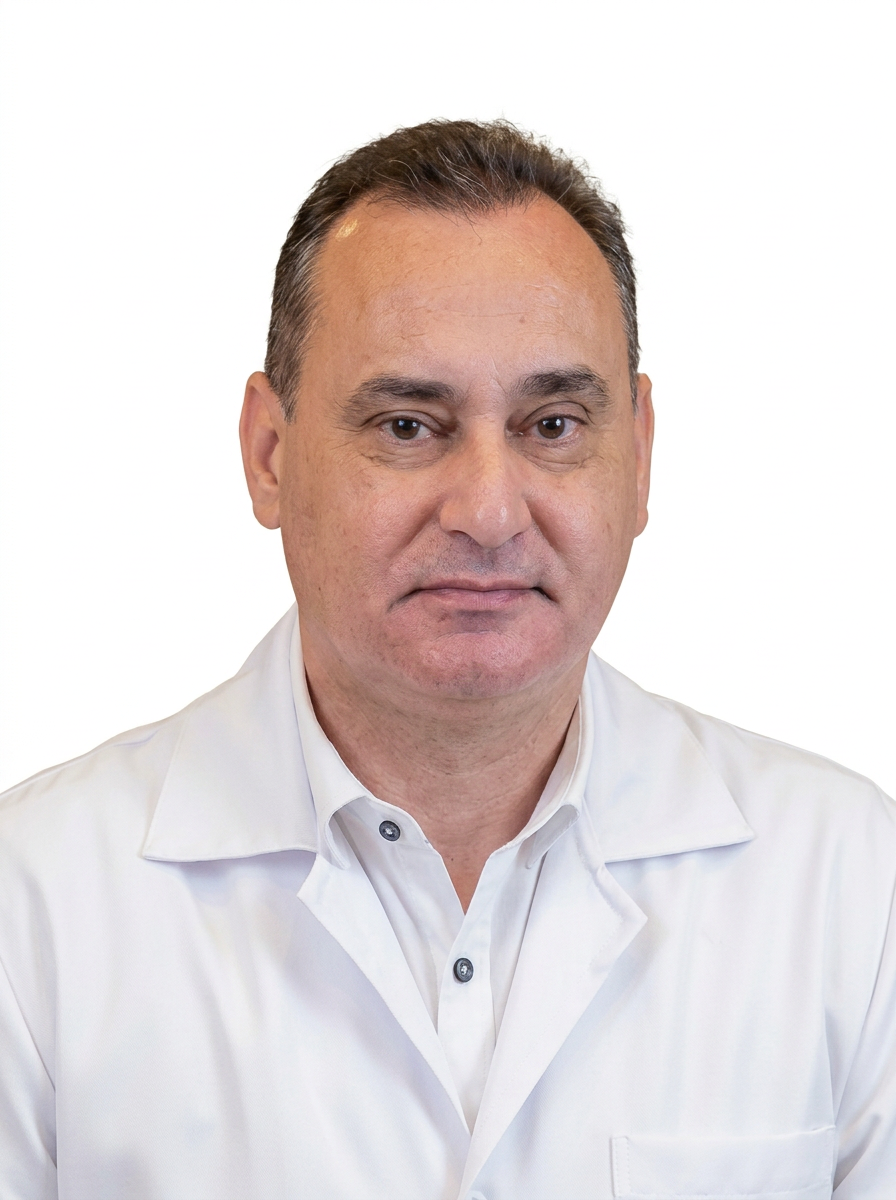 Dr. Ricardo Ferreira — Ortopedista e Traumatologista